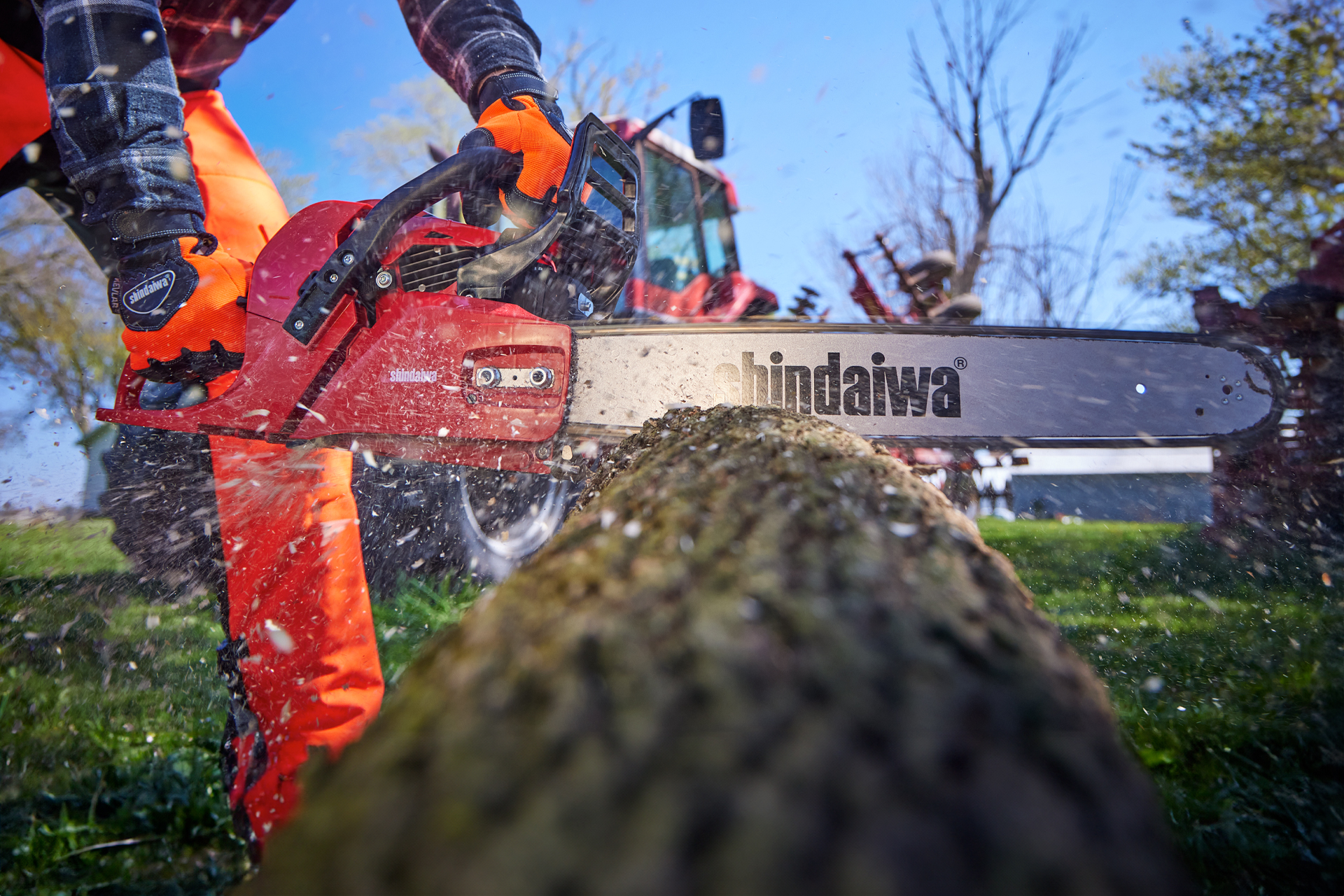 Professional Chainsaws | Shindaiwa